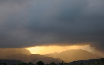 Exercice d'évacuation en Guadeloupe après une fausse éruption de la Soufrière