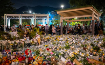 Incendie de Hong Kong: 151 morts, les autorités disent sévir contre les affirmations en ligne non vérifiées