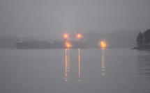 Un pétrolier en provenance de Russie touché par des "explosions externes" au large de Dakar