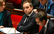 Budget: Lecornu ferme clairement la porte au 49.3 malgré les demandes