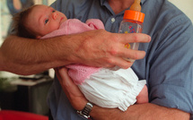 L'entrée en vigueur du nouveau congé de naissance fixée à juillet 2026