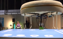 Premier "drone café" au monde: des robots servent des cocktails à l'Université d'Eindhoven