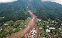 Indonésie: le bilan d'un glissement de terrain près de Bandung monte à 17 morts