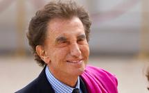 Jack Lang "assume" ses liens passés avec Jeffrey Epstein mais dit que "rien ne laissait supposer" ses crimes