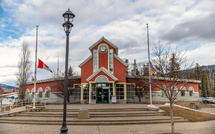 Après la tuerie au Canada, les enquêteurs s'interrogent sur le profil de l'assaillante de 18 ans