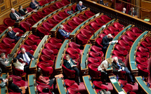 Nouvelle-Calédonie: le Sénat adopte une réforme constitutionnelle au parcours très incertain