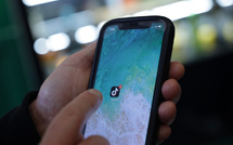 Les réseaux sociaux affectent le bien-être des jeunes dans le monde