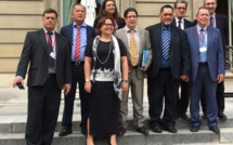 Les maires exposent leurs inquiétudes au conseiller de Hollande