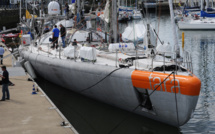 Des centaines de personnes à Lorient pour le départ de la goélette scientifique Tara