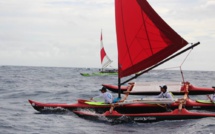 Pirogues à Voile – Championnat 2016 # 3 : Steeve Teihotaata participe et gagne, malgré la grosse houle