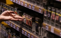 L'Assurance maladie plaide pour interdire la vente de cigarettes aux personnes nées après 2009