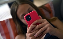 Réseaux sociaux: Paris maintient l'objectif d'une interdiction aux mineurs dès septembre