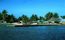 Après Makemo, Ahe privé de téléphone