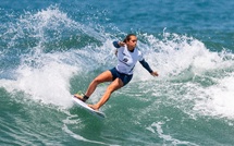 Surf - Aelan Vaast sort d’entrée face à Kiara Goold