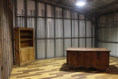 Salle exposition pour artistes et artisans.