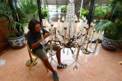 2014-12-05-CAP RENOVATION CHANDELIER (3)