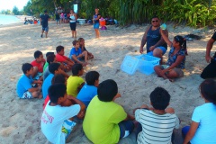 Enseignement pédagogique sur la plage du PK 18