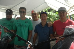 Tama here (2ièma à partir de la G) et Teiva (2ième à partir de la d) inscrivent une nouvelle victoire à leur palmarès