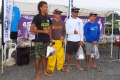 le podium des experts avec de G à D Dell LAMARTINIERE, Joel DROLLET Vaihoarii TAEATUA et Teva MONTAGNON (Alain P)