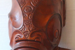 Tiki à tête creuse en bois de miro