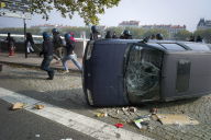 000_Par3531153_THUMBS192.jpg 000_Par3531153_THUMBS192.jpg