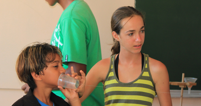 fête de la science 2010 physique amusante 2.jpg fête de la science 2010 physique amusante 2.jpg