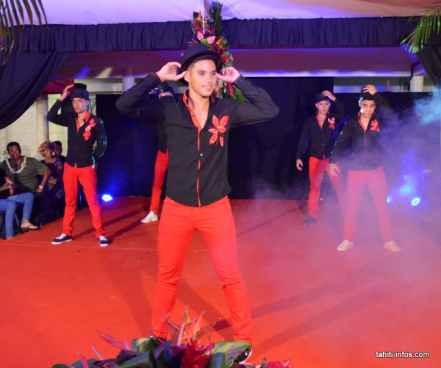 8-passage tenue de soirée