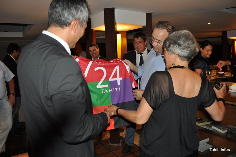 DSC_0325.JPG DSC_0325.JPG