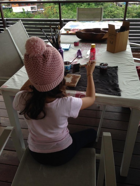 L'atelier se trouve sur la terrasse.