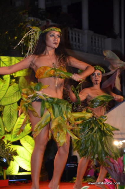 Danseuse de Toa Ura Danseuse de Toa Ura