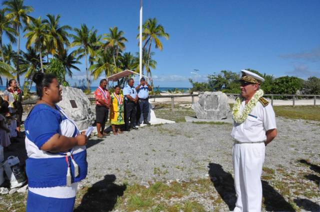 20 - C‚r‚monie d'accueil … Hikueru 20 - C‚r‚monie d'accueil … Hikueru