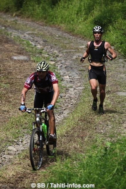 La descente avant un passage de gué La descente avant un passage de gué