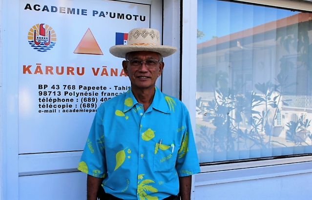 Jean Kape est le directeur de l'académie paumotu. Jean Kape est le directeur de l'académie paumotu.