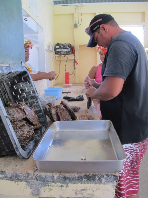 13 - Visite d'une ferme perlière à Manihi 13 - Visite d'une ferme perlière à Manihi
