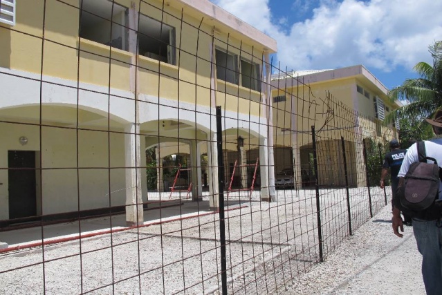 35 - Napuka-Abri de survie à rénover 35 - Napuka-Abri de survie à rénover