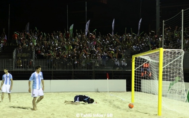 Les argentins encaisseront 6 buts au total Les argentins encaisseront 6 buts au total