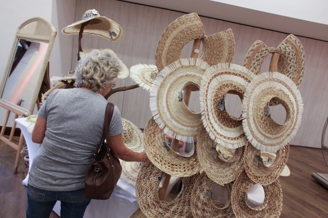 gbsy-231122-economie-artisanat-salon du chapeau-faa'a-006 gbsy-231122-economie-artisanat-salon du chapeau-faa'a-006