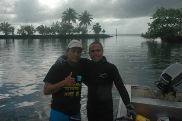 Rahiti BUCHIN et Steeve TETUANUI ont pris une belle avance dès la première manche