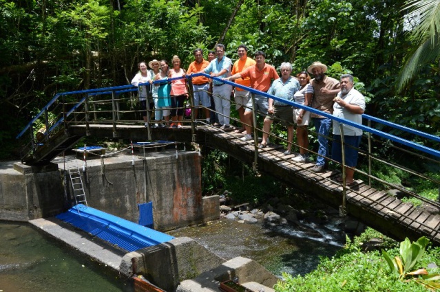 Le conseil municipal de Pirae lors de l'inauguration des galeries drainantes de Pirae