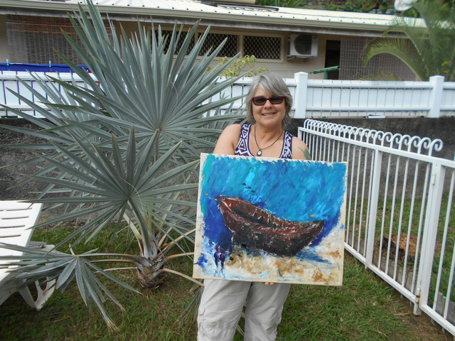 Marion H. Gérard est peintre sous-marin depuis un an. Elle est de passage au fenua.