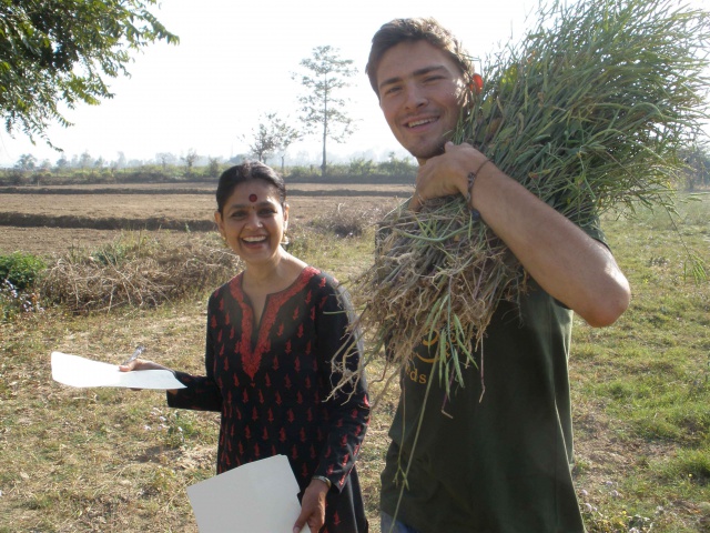 Marc et Nathanaël sont partis à la rencontre d'hommes et de femmes de l’Inde au Guatemala en passant par San Francisco et l’Ardèche. C'est leur quête qu'ils partagent dans le documentaire.
