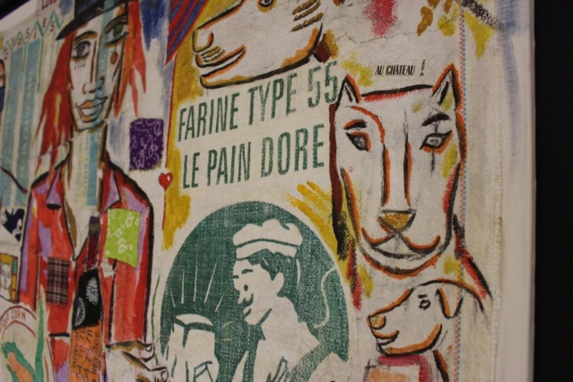 La toile Gypsies est la plus grande de l’exposition. C’est un tableau mixte, collage et peinture dont voici un détail. La toile Gypsies est la plus grande de l’exposition. C’est un tableau mixte, collage et peinture dont voici un détail.