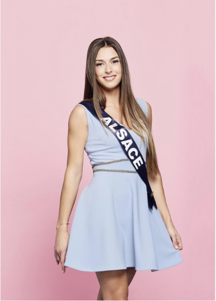 Miss Alsace LEA REBOUL 22 ans 1m74 Miss Alsace LEA REBOUL 22 ans 1m74