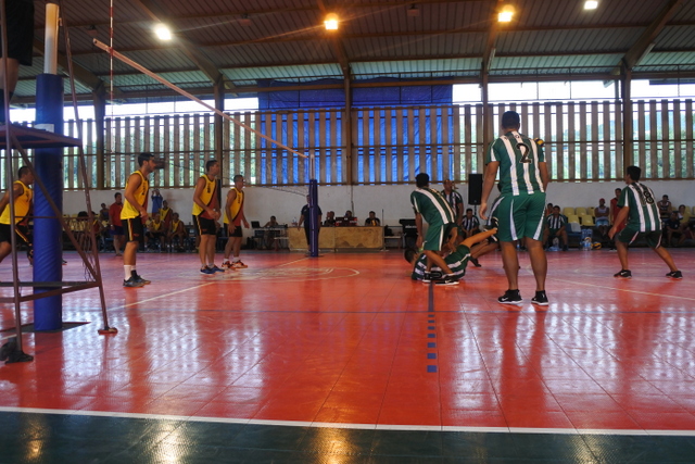 22-23-Moorea contre les Marquises en volley-ball 22-23-Moorea contre les Marquises en volley-ball