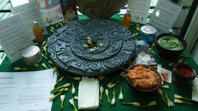 monoiv.jpg monoiv.jpg