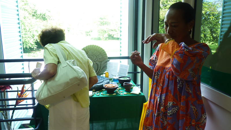 monoiw.jpg monoiw.jpg