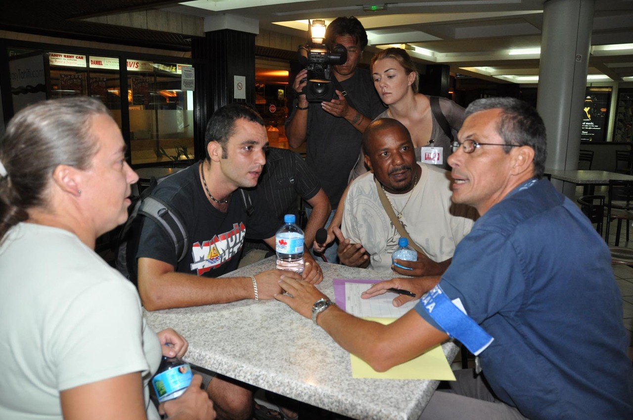 FAMILLE VICTIME 1.jpg FAMILLE VICTIME 1.jpg